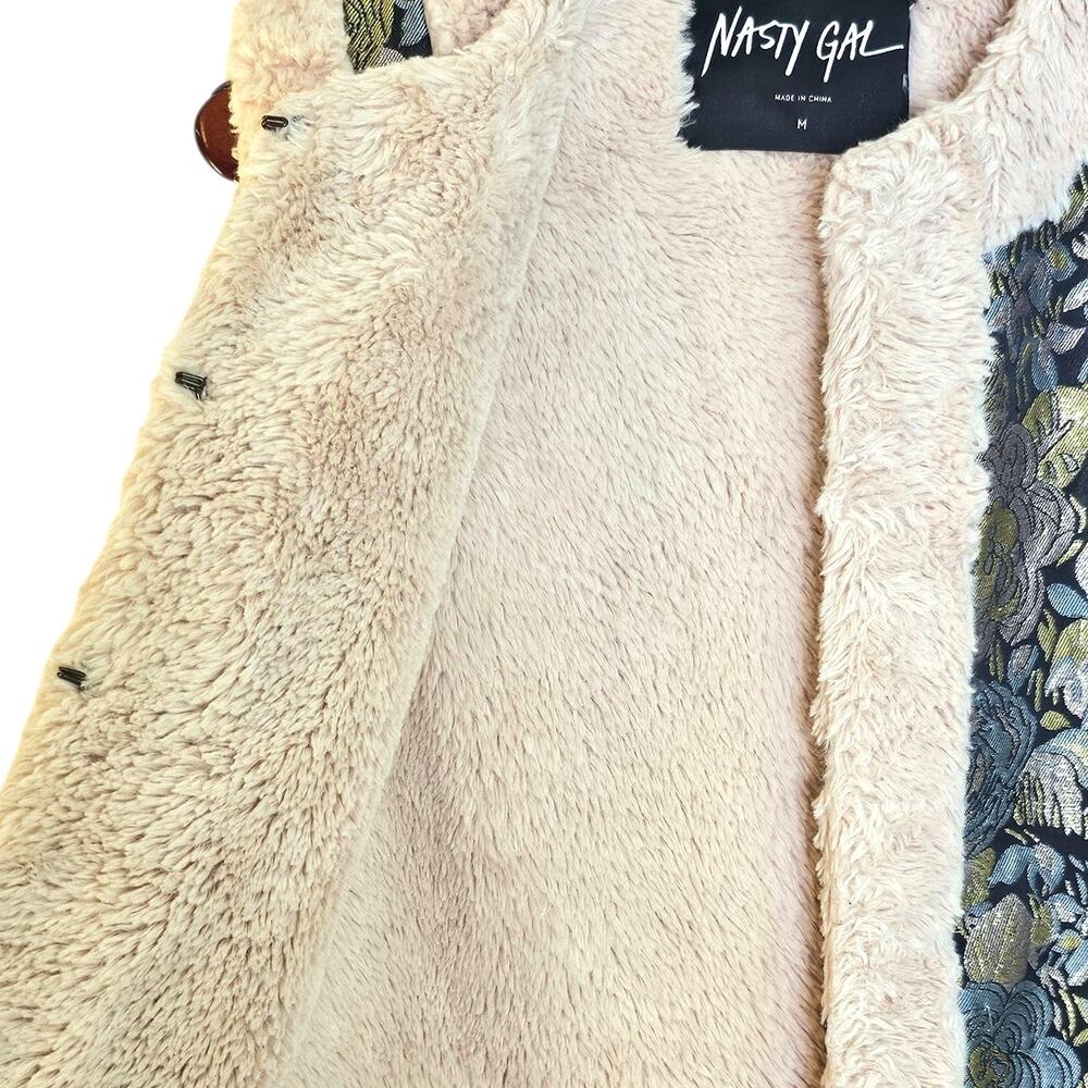 Nasty Gal Multicolored Tomorrow's Dream Jacquard Whimsy Boho Vest with Faux Fur - Picture 5 of 7